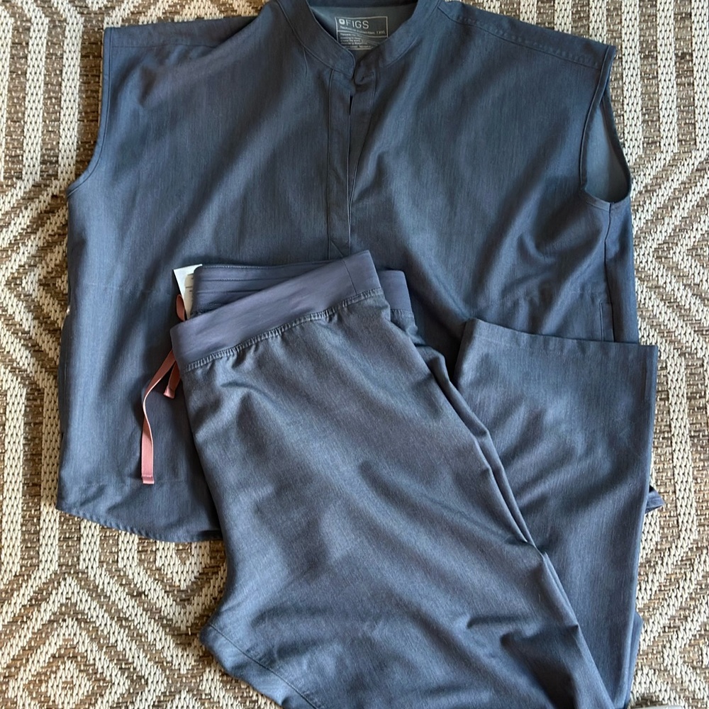 FIGS grey chambray scrub set